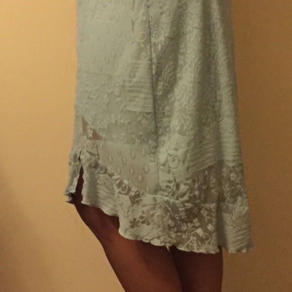 Ladies dress 7/8’ish - Picture 2 of 3